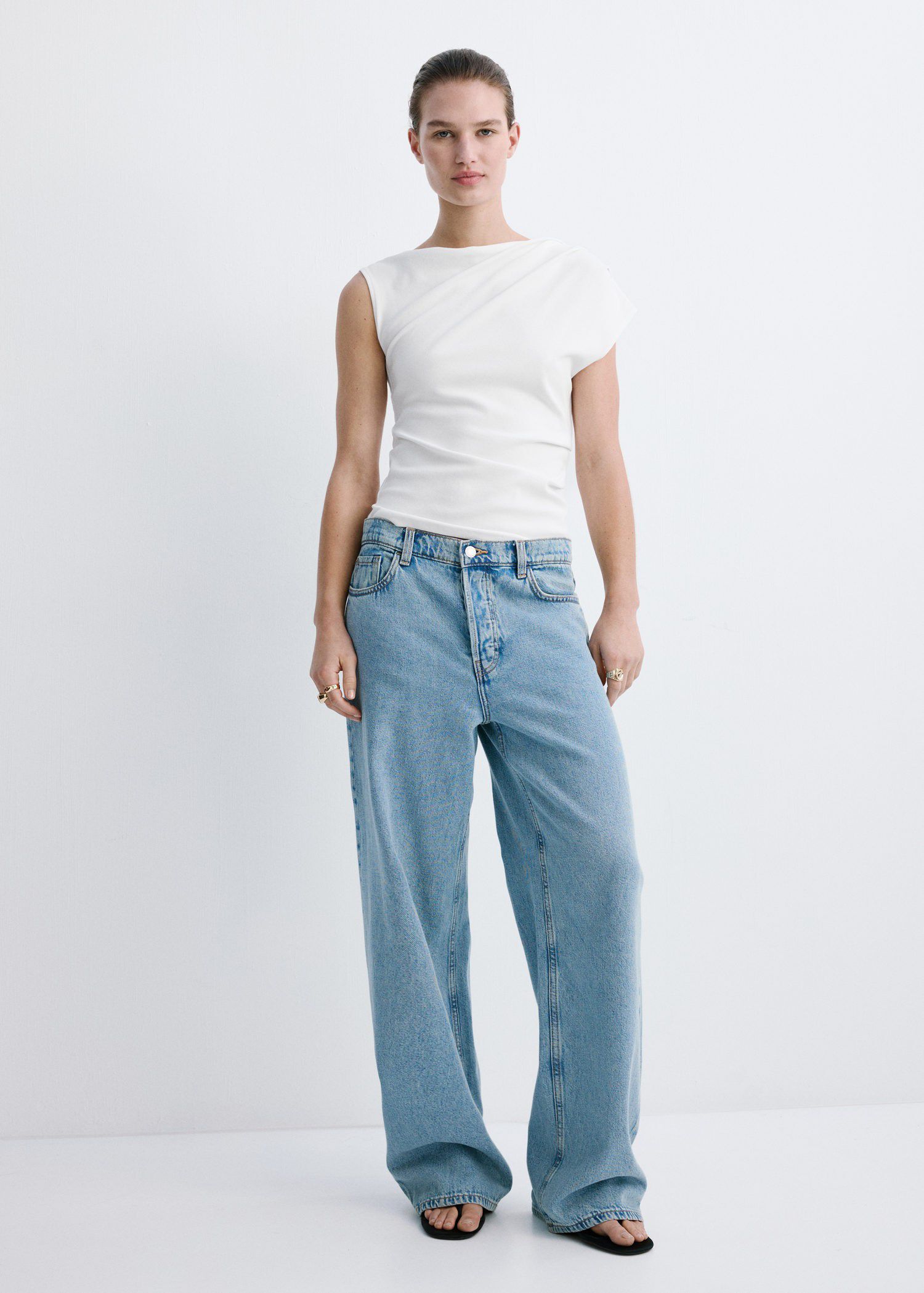 Asymmetric ruched top