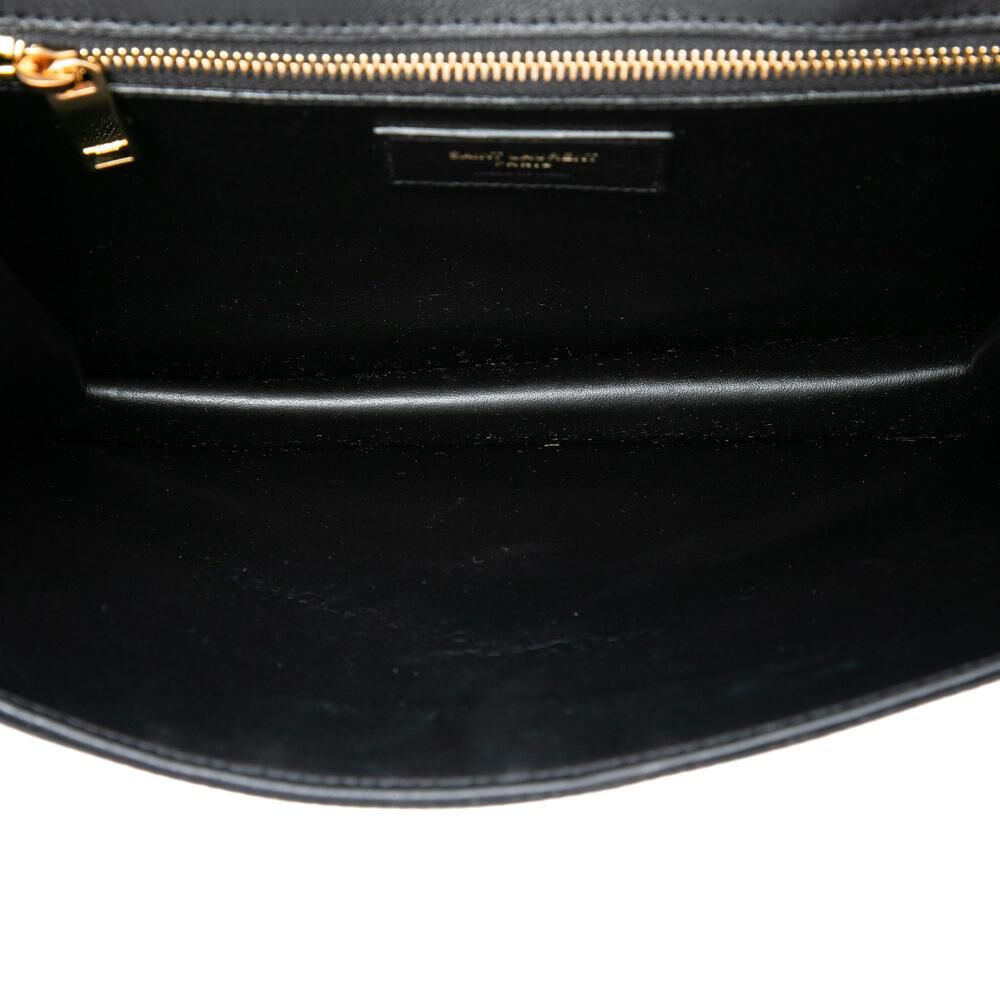 Yves Saint Laurent Shoulder Bag