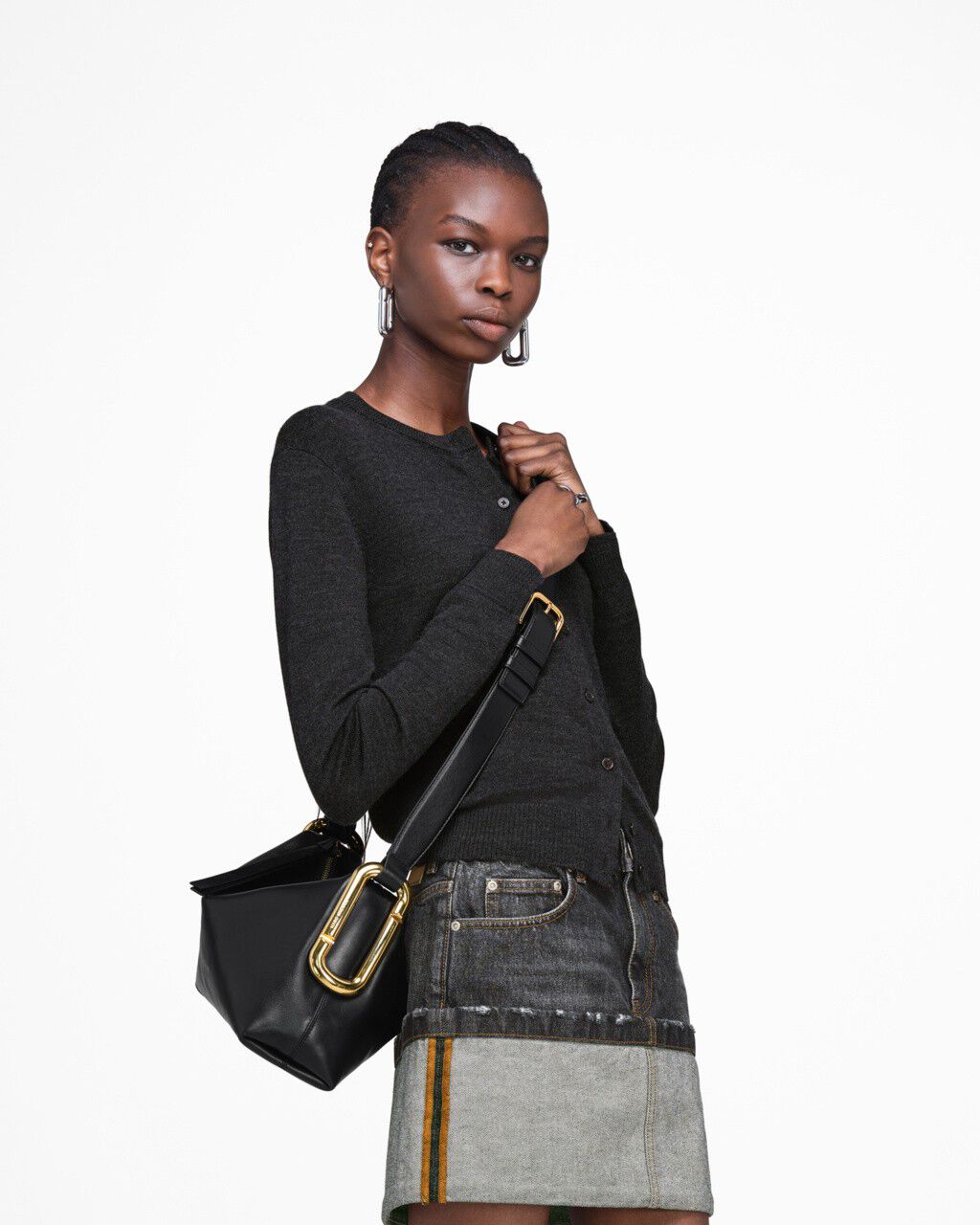 MEDIUM SHOULDER BAG