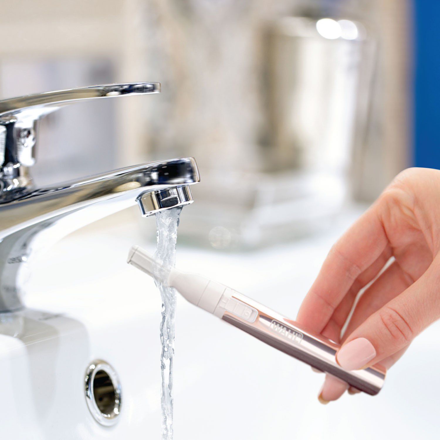 Pr&aelig;cisions &Oslash;jenbrynstrimmer