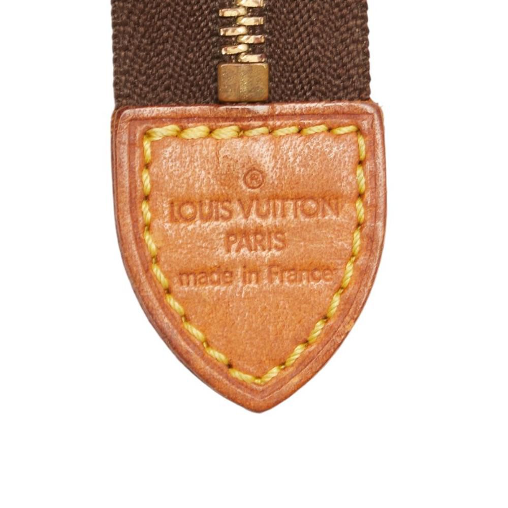 Louis Vuitton Clutch