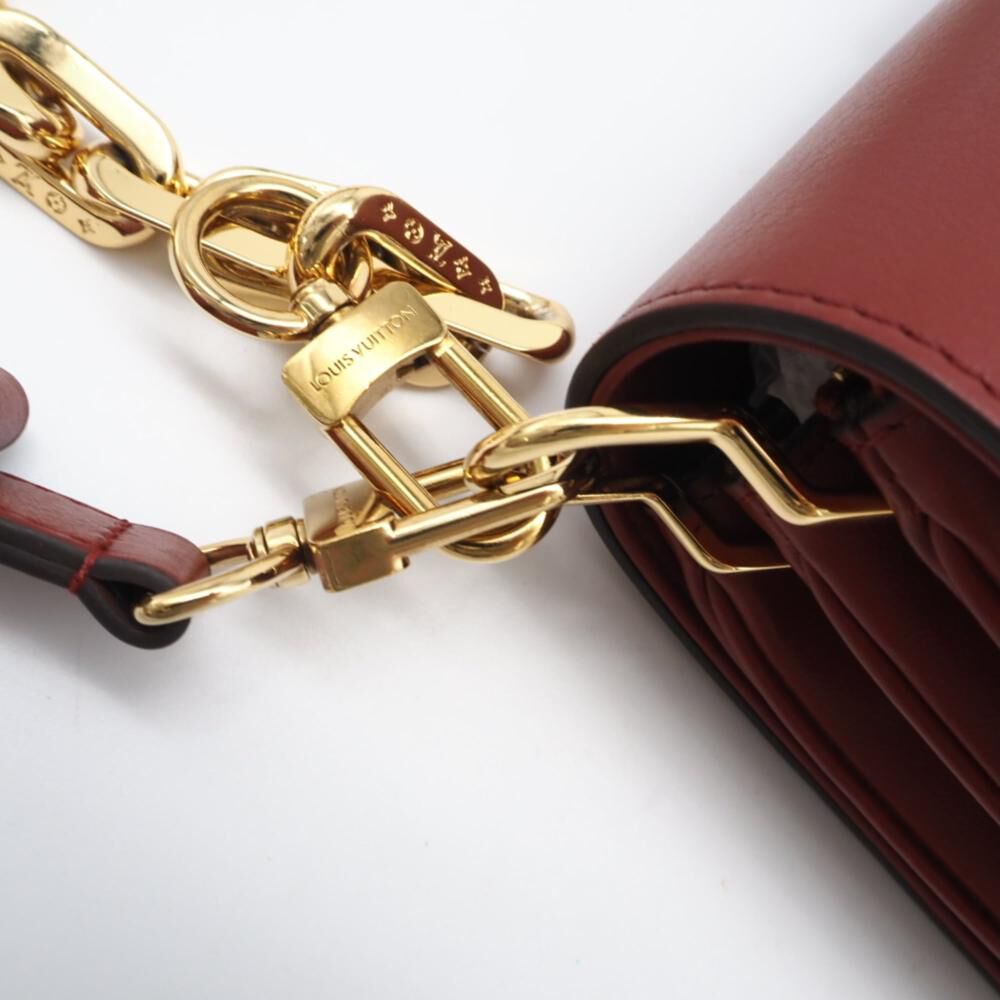 Louis Vuitton Shoulder Bags