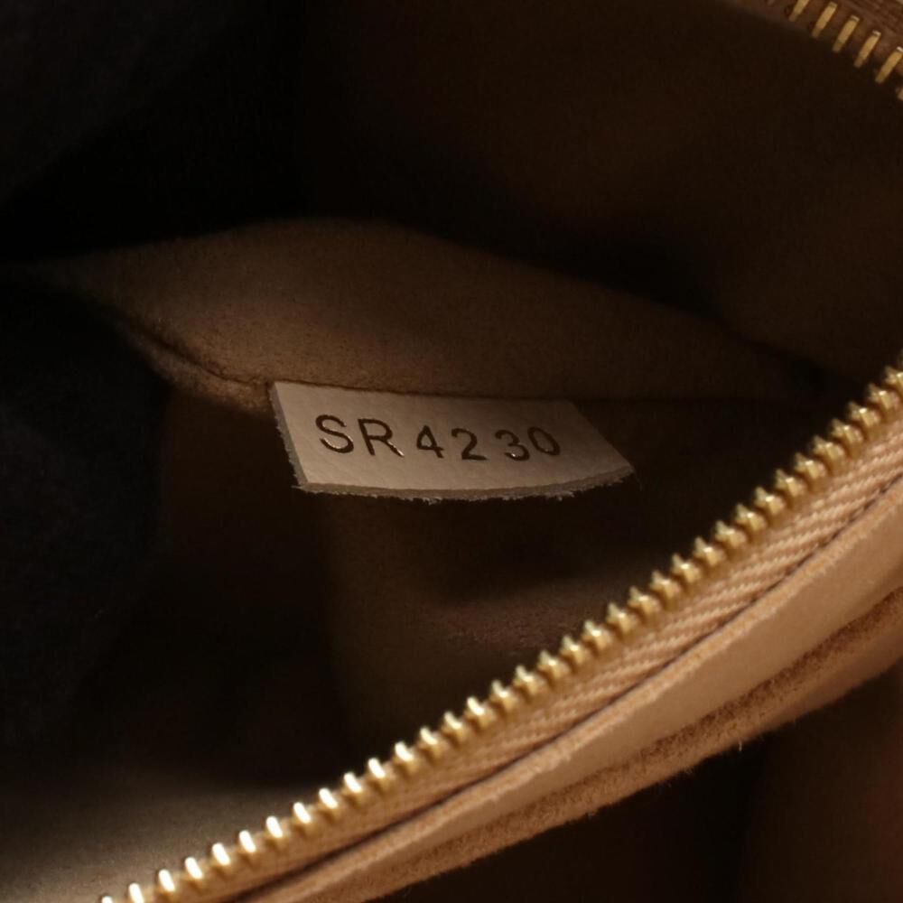 Louis Vuitton On My Side