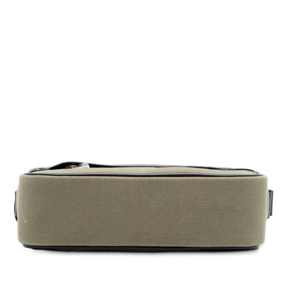 Yves Saint Laurent Shoulder Bag