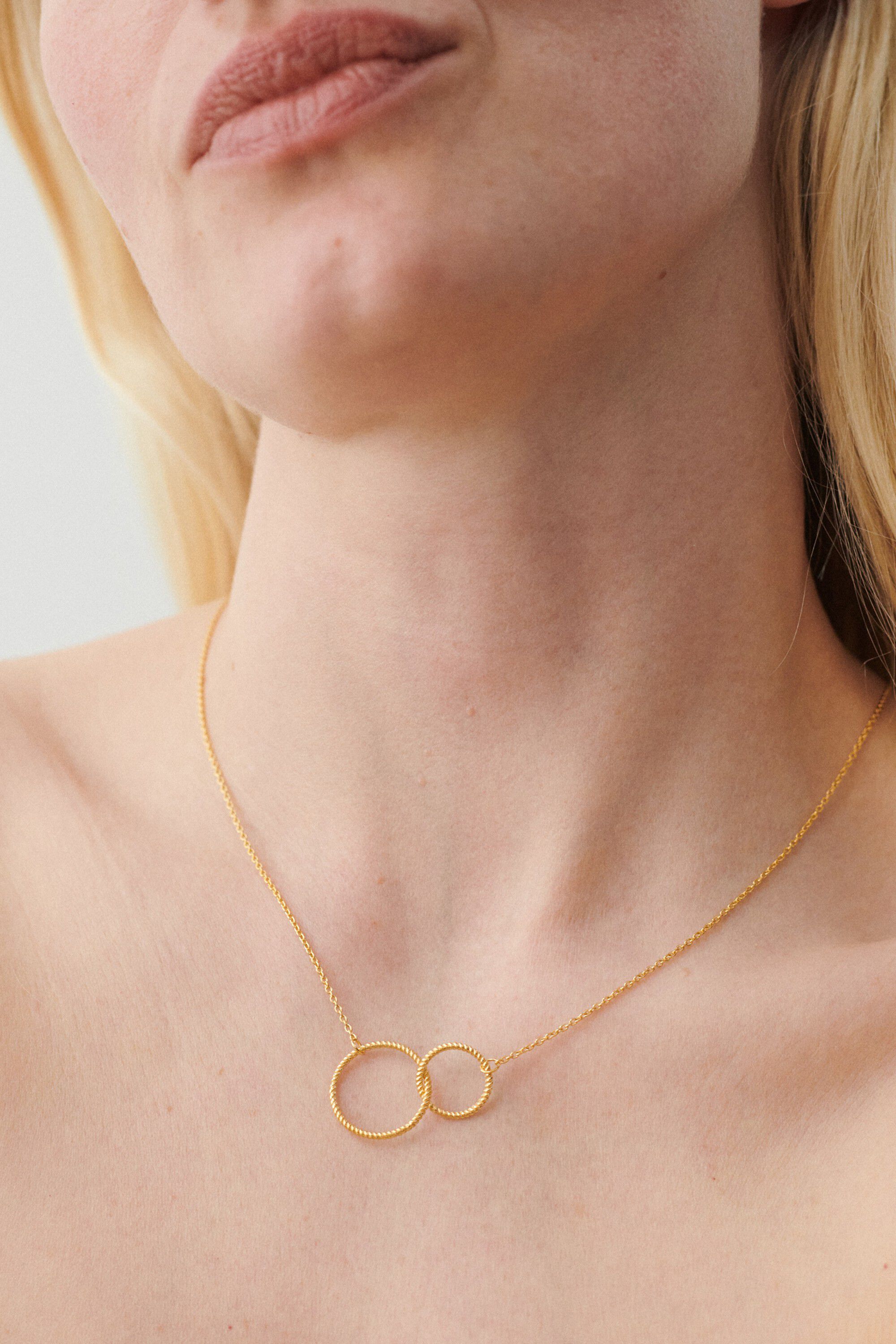 Double Twisted Necklace