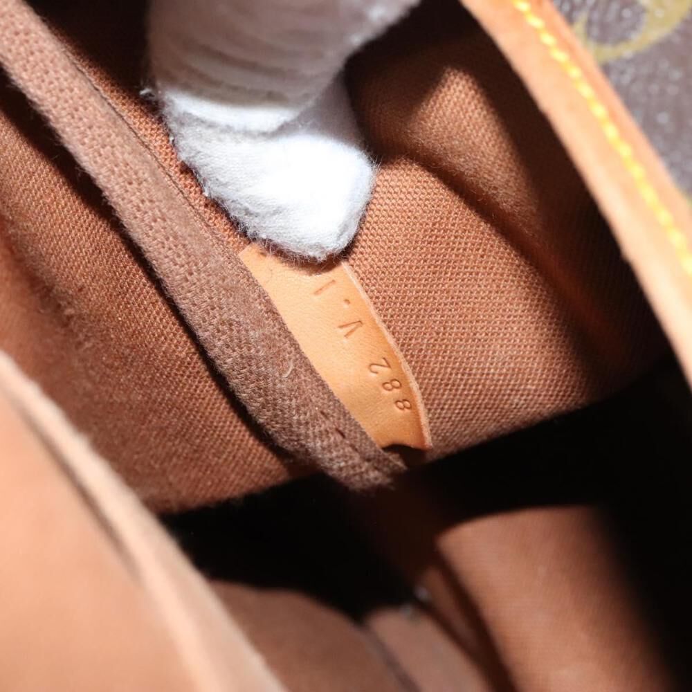 Louis Vuitton Saumur