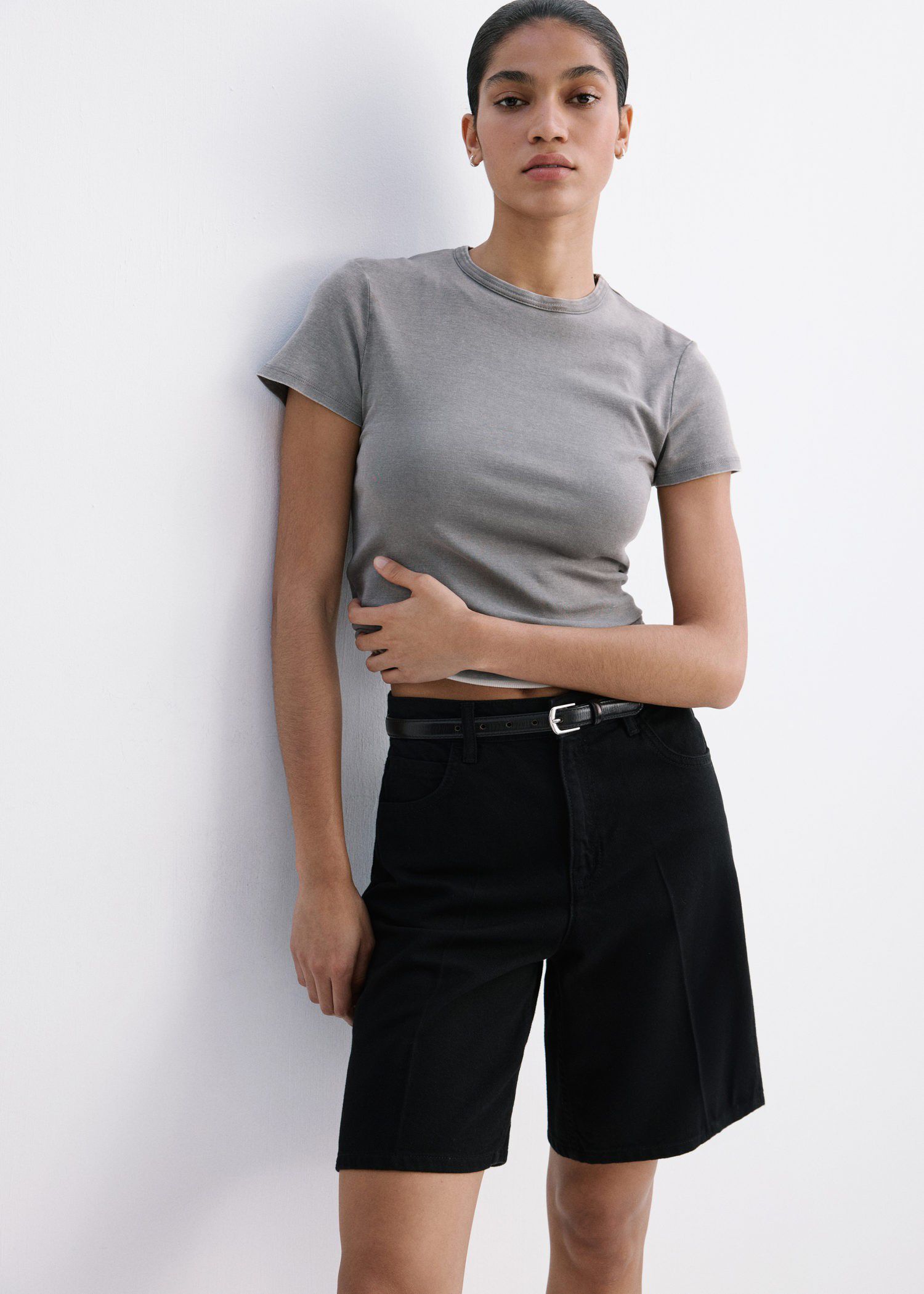 Straight-fit high-waist bermuda sho