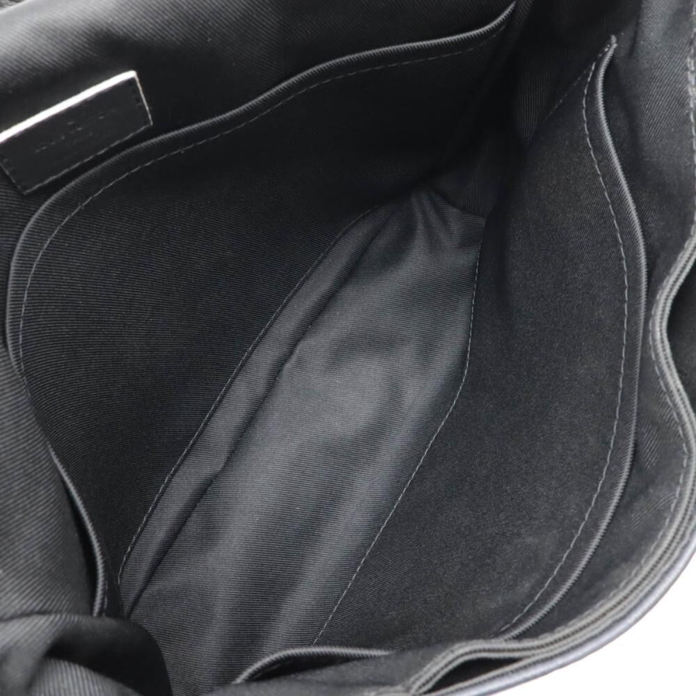 Louis Vuitton District