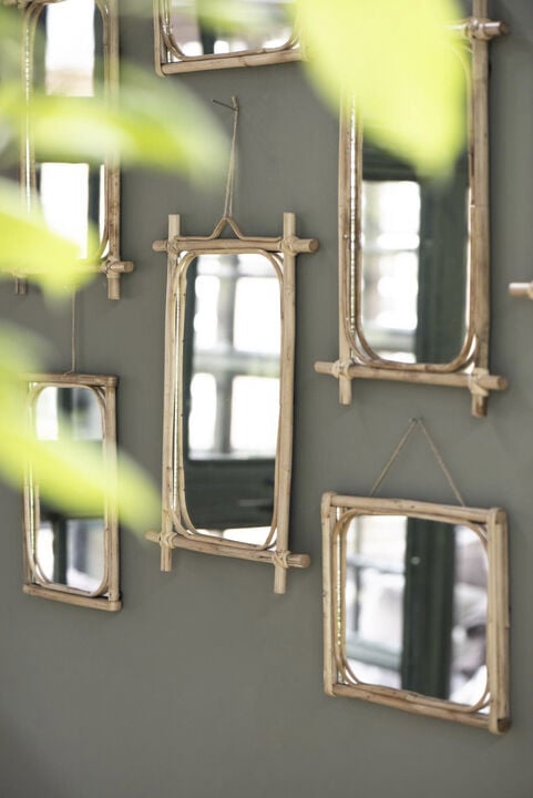 Spejl m/bambuskant svungen top