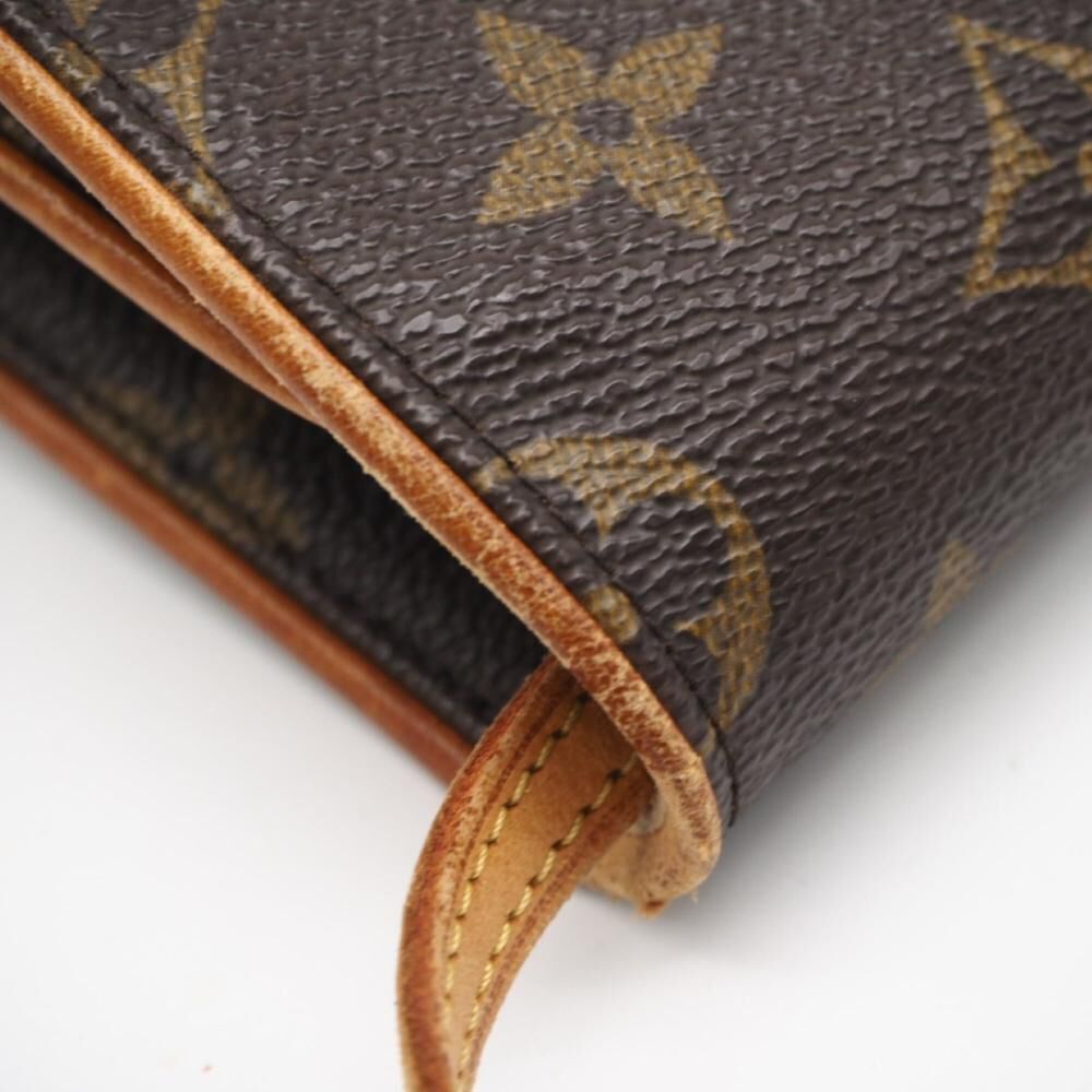 Louis Vuitton Twin Pochette