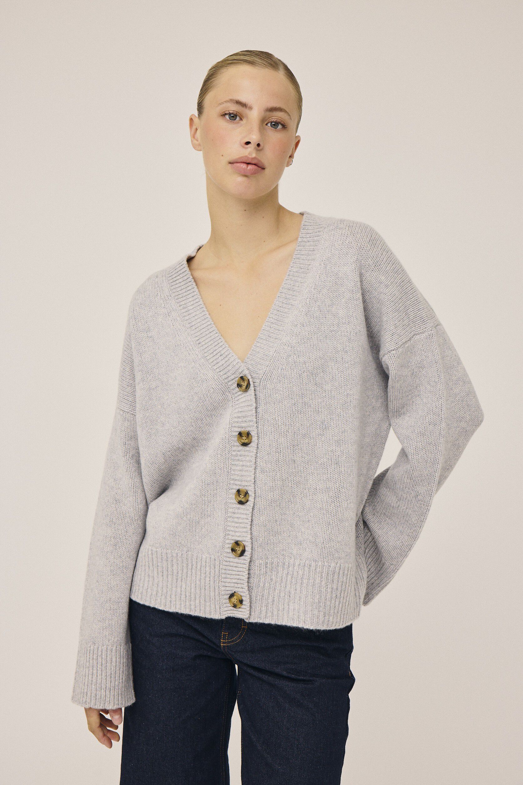 Classic 4 Cardigan - 100% Cashmere