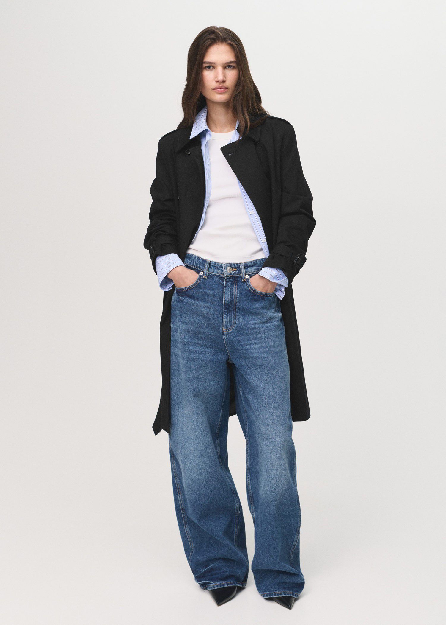 TRENCH COAT. -- POLANA