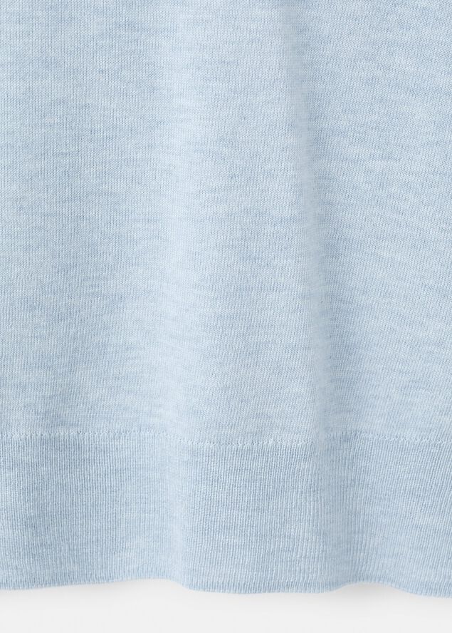 Fine-knit crew-neck sweater