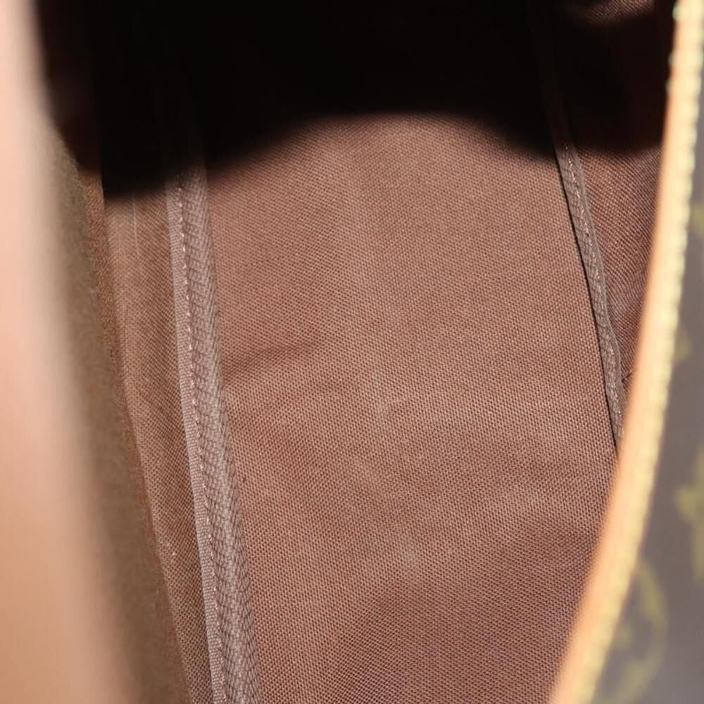 Louis Vuitton Saumur