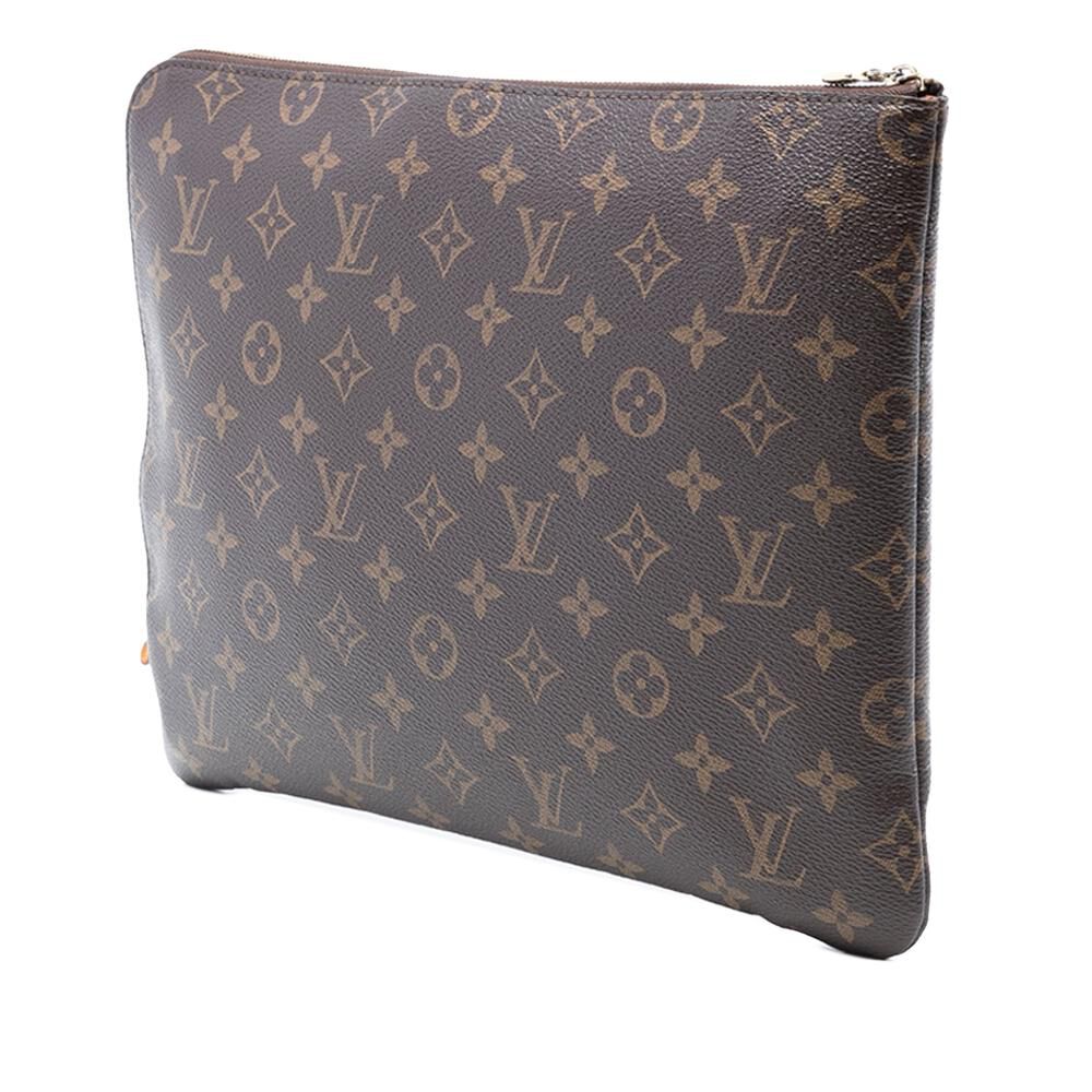 Louis Vuitton Clutch