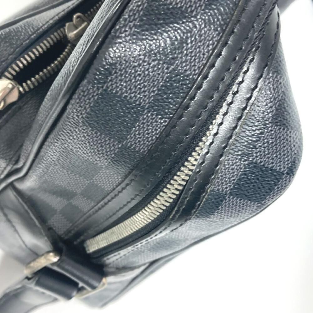 Louis Vuitton Messenger