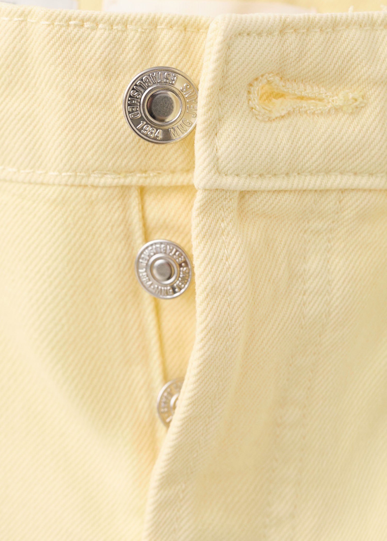 Denim shorts with frayed hem