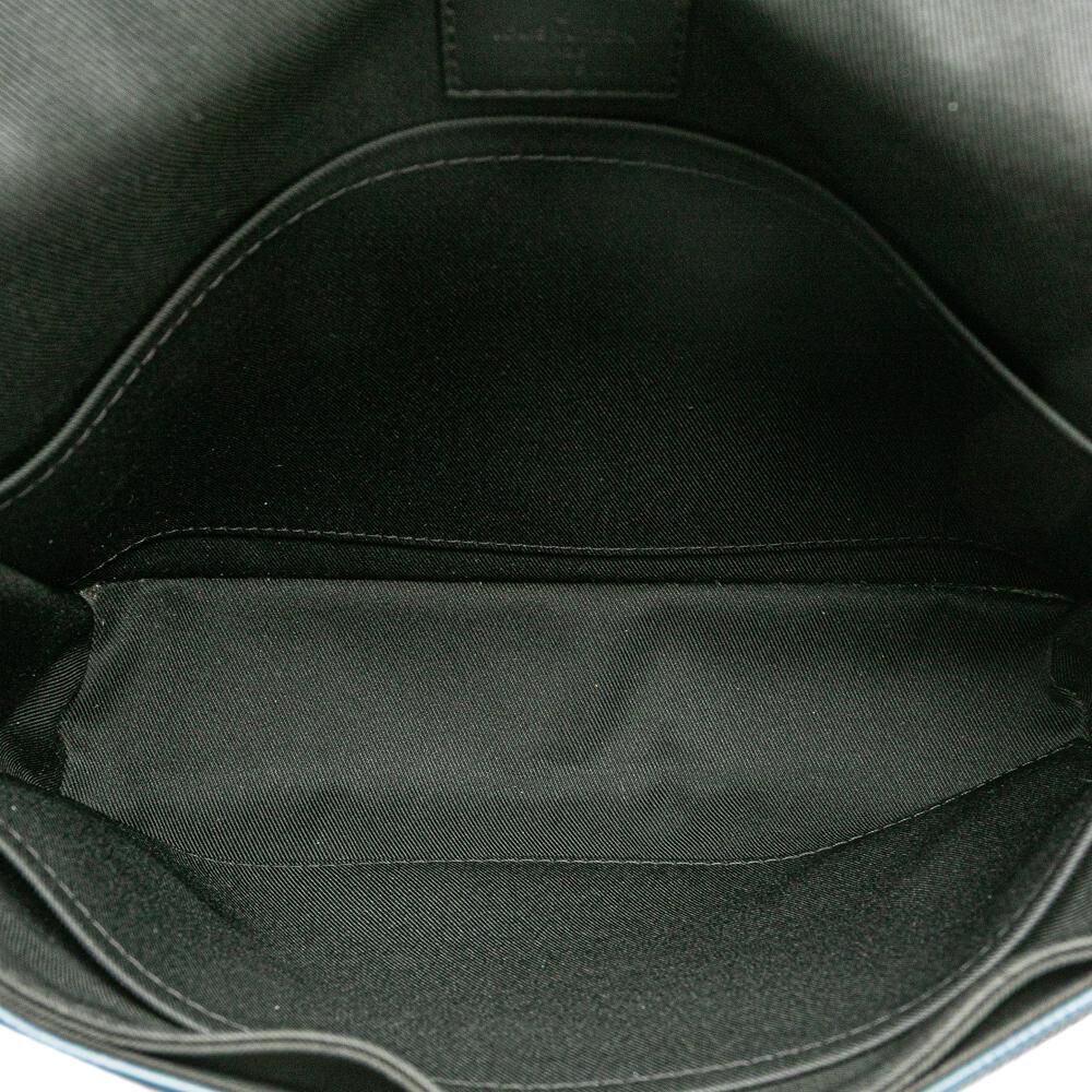 Louis Vuitton District