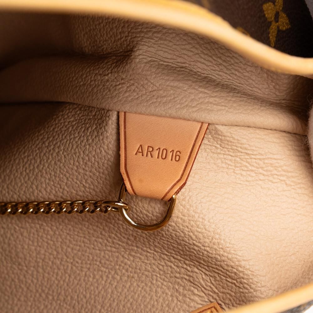 Louis Vuitton Bucket Bag