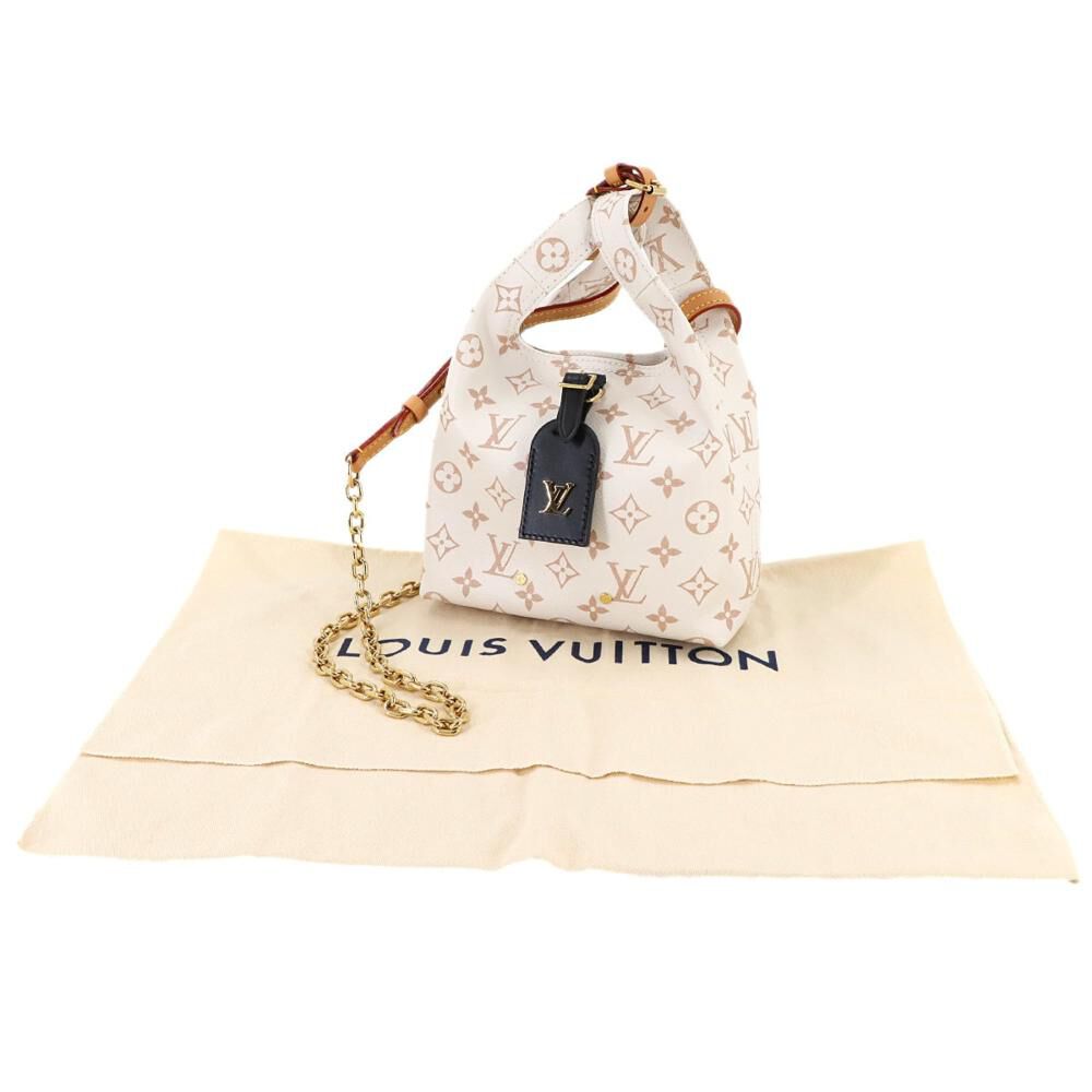 Louis Vuitton Shoulder Bags