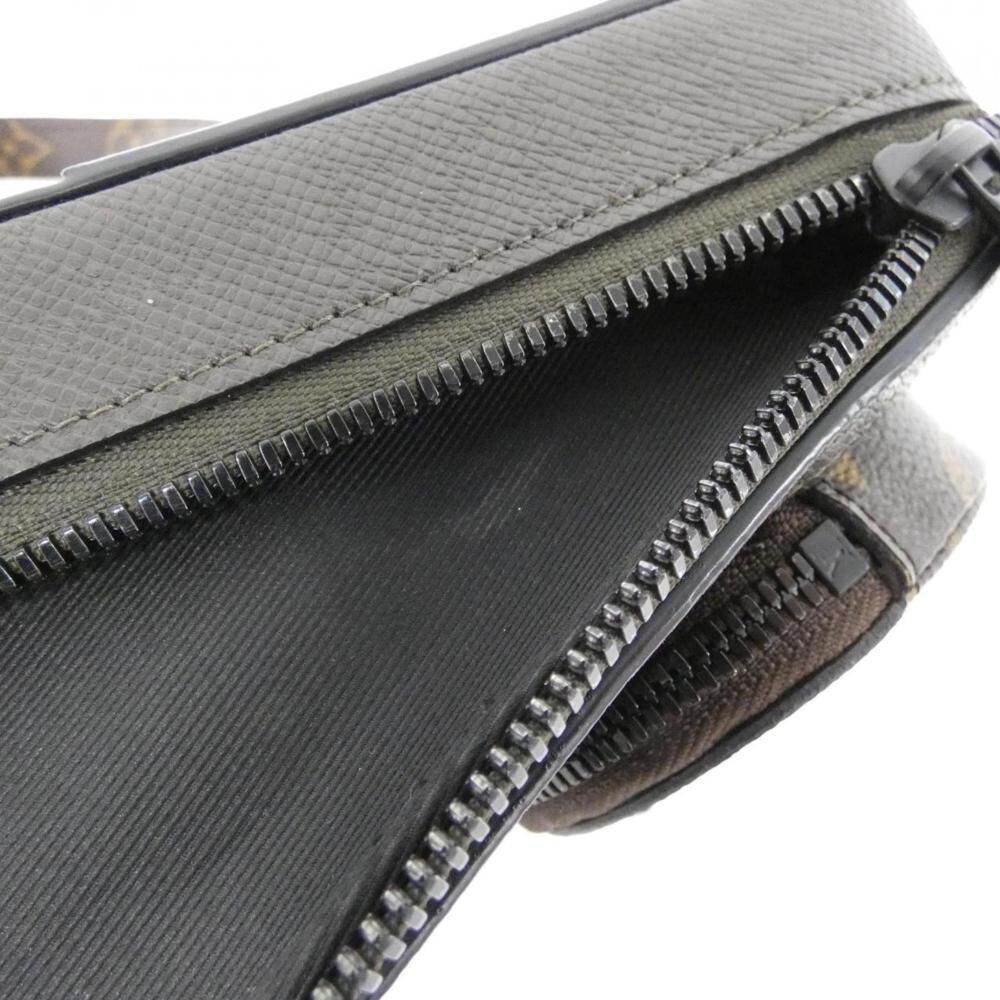 Louis Vuitton Shoulder Bags