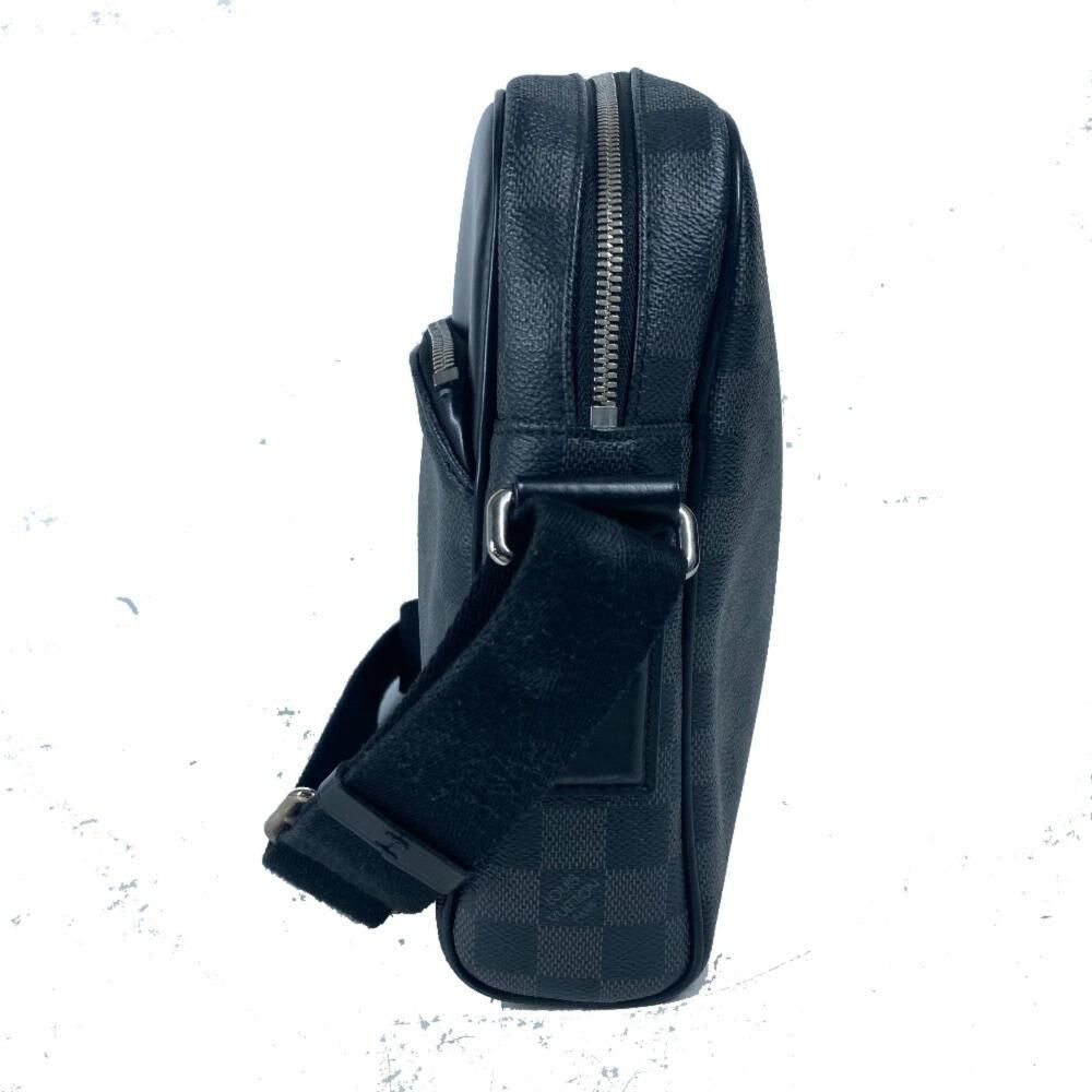 Louis Vuitton Messenger