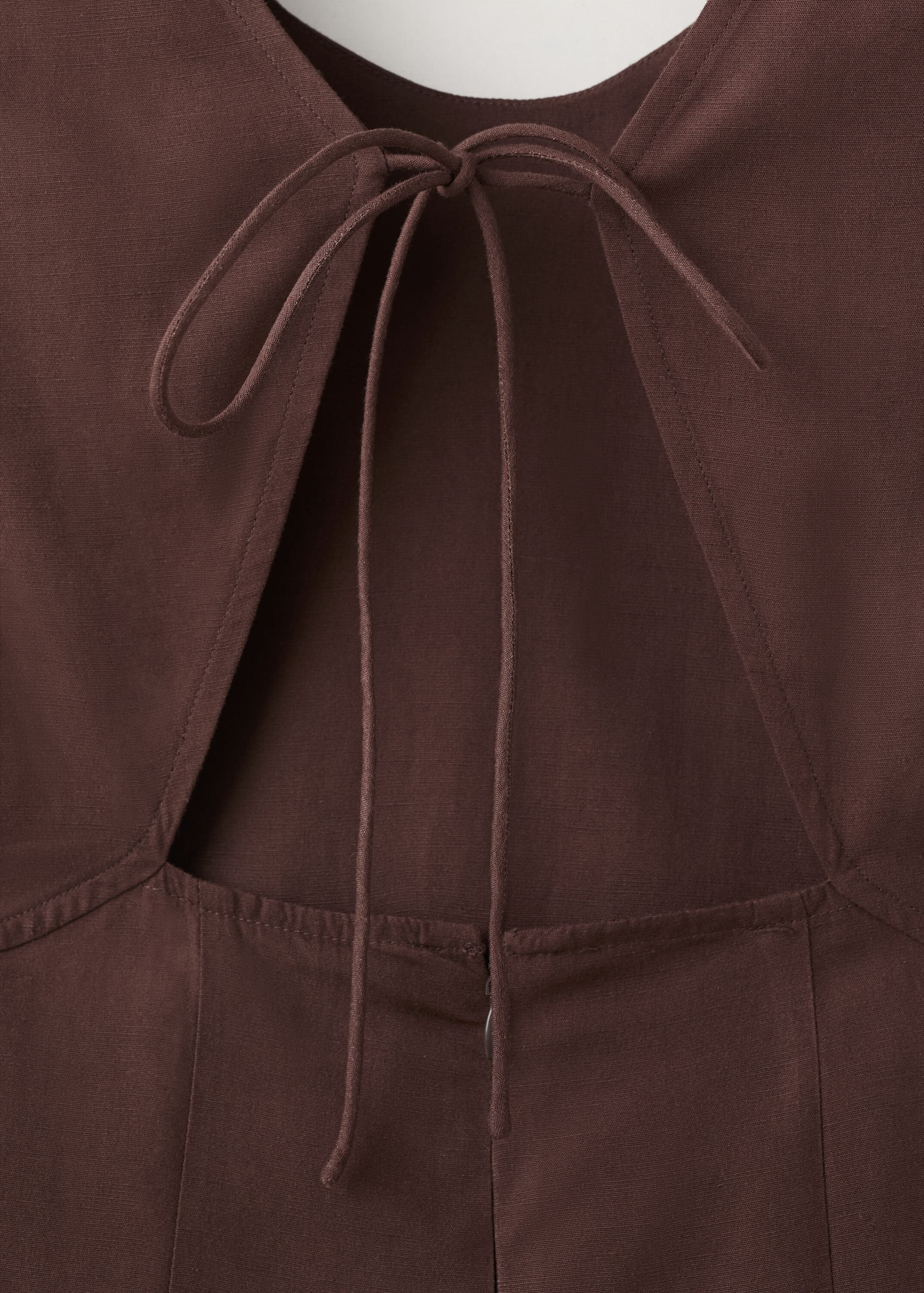 Side ruched dress with tie detail