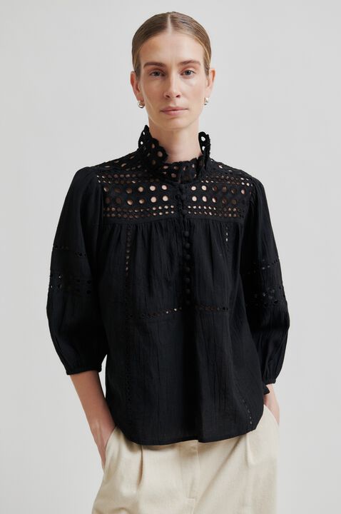 Brunie Blouse