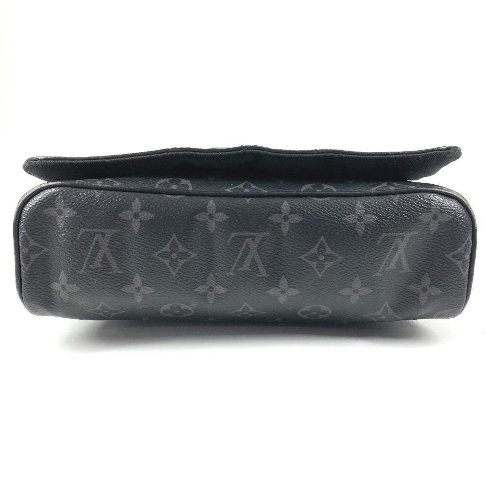 Louis Vuitton Messenger