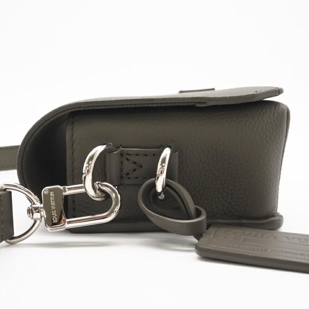 Louis Vuitton Shoulder Bags