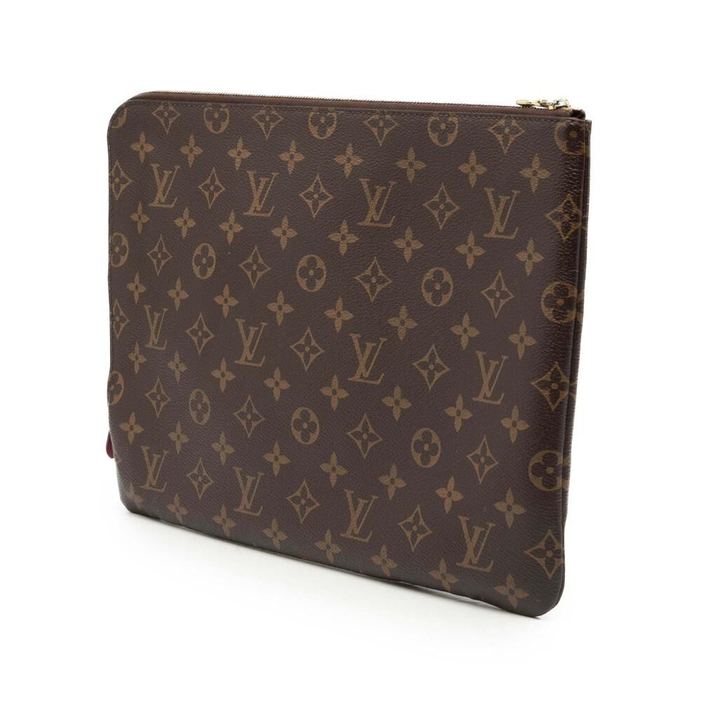 Louis Vuitton Clutch