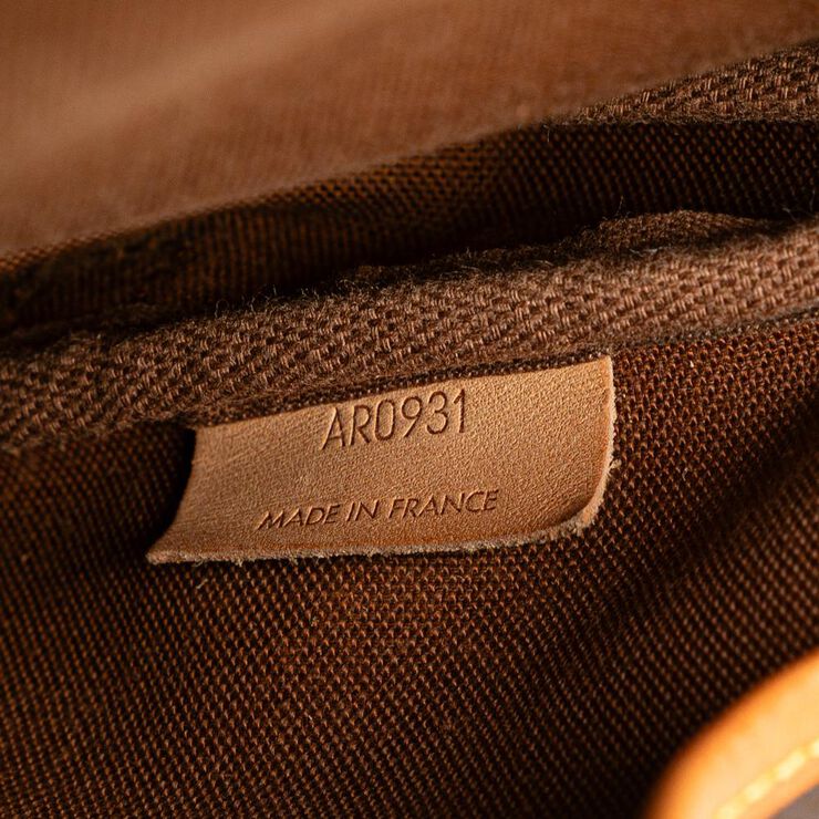 Louis Vuitton Saumur