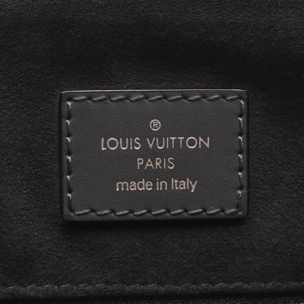 Louis Vuitton Greenwich