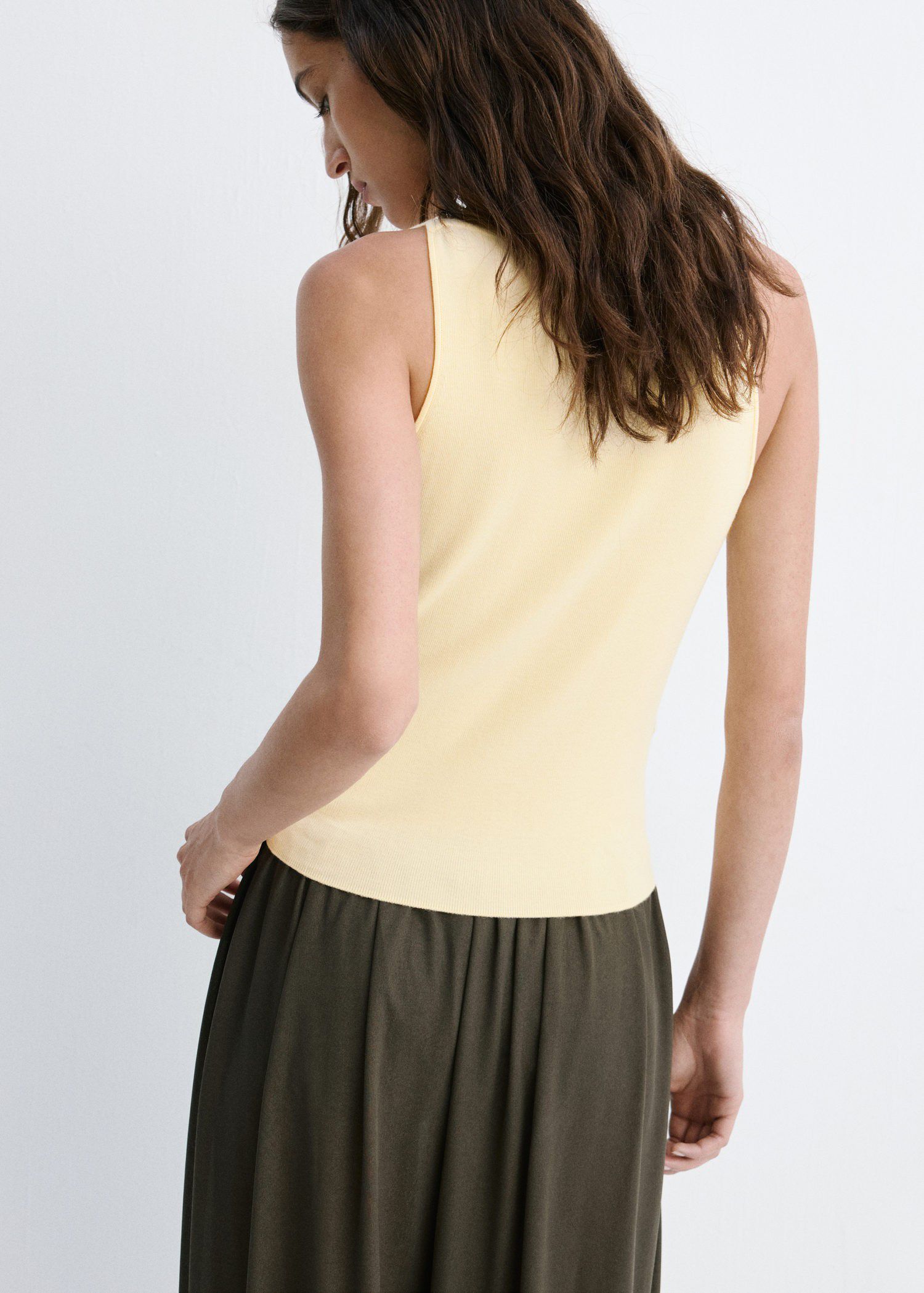 Fine knit boat neck top