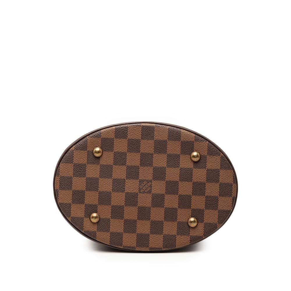Louis Vuitton Marais