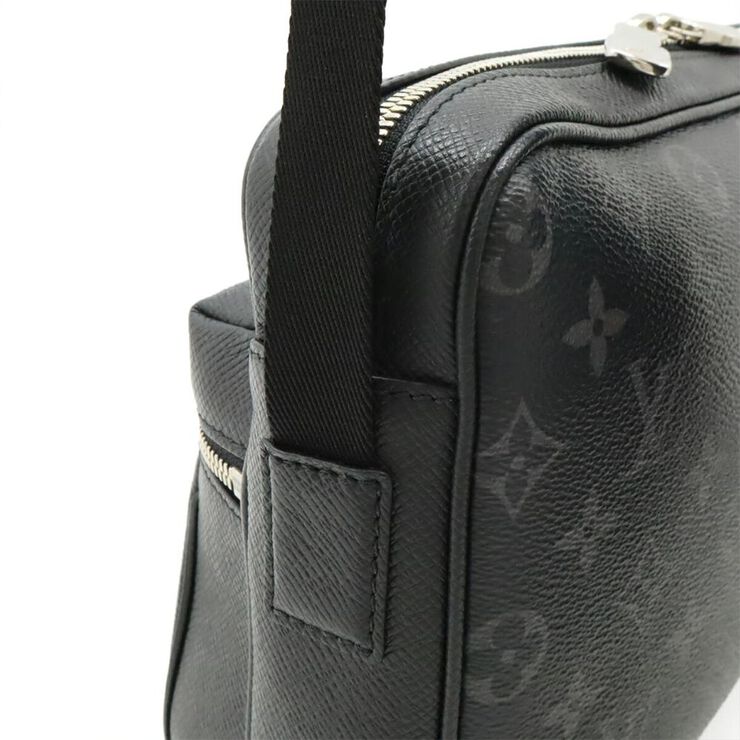 Louis Vuitton Messenger
