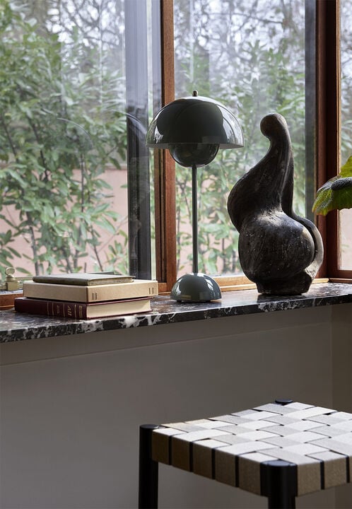 Flowerpot VP3, Table Lamp