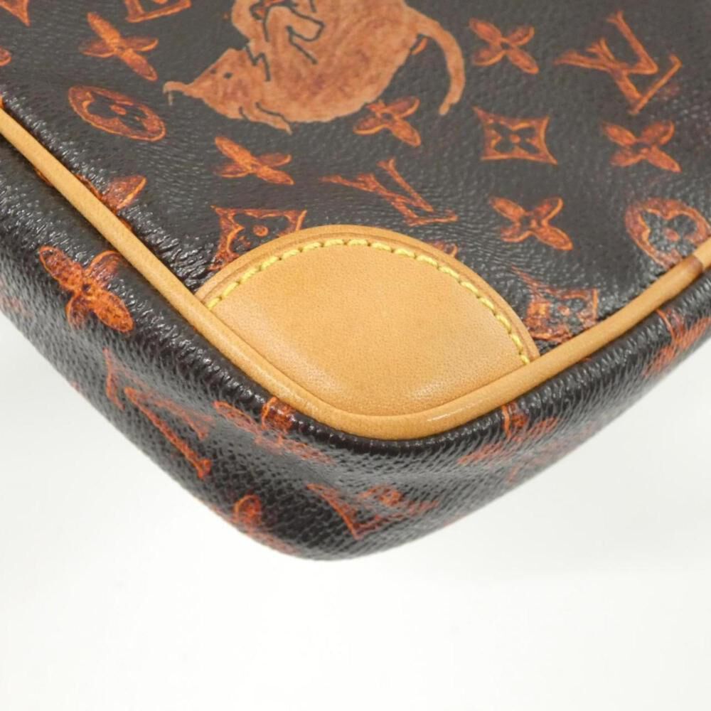 Louis Vuitton Shoulder Bags