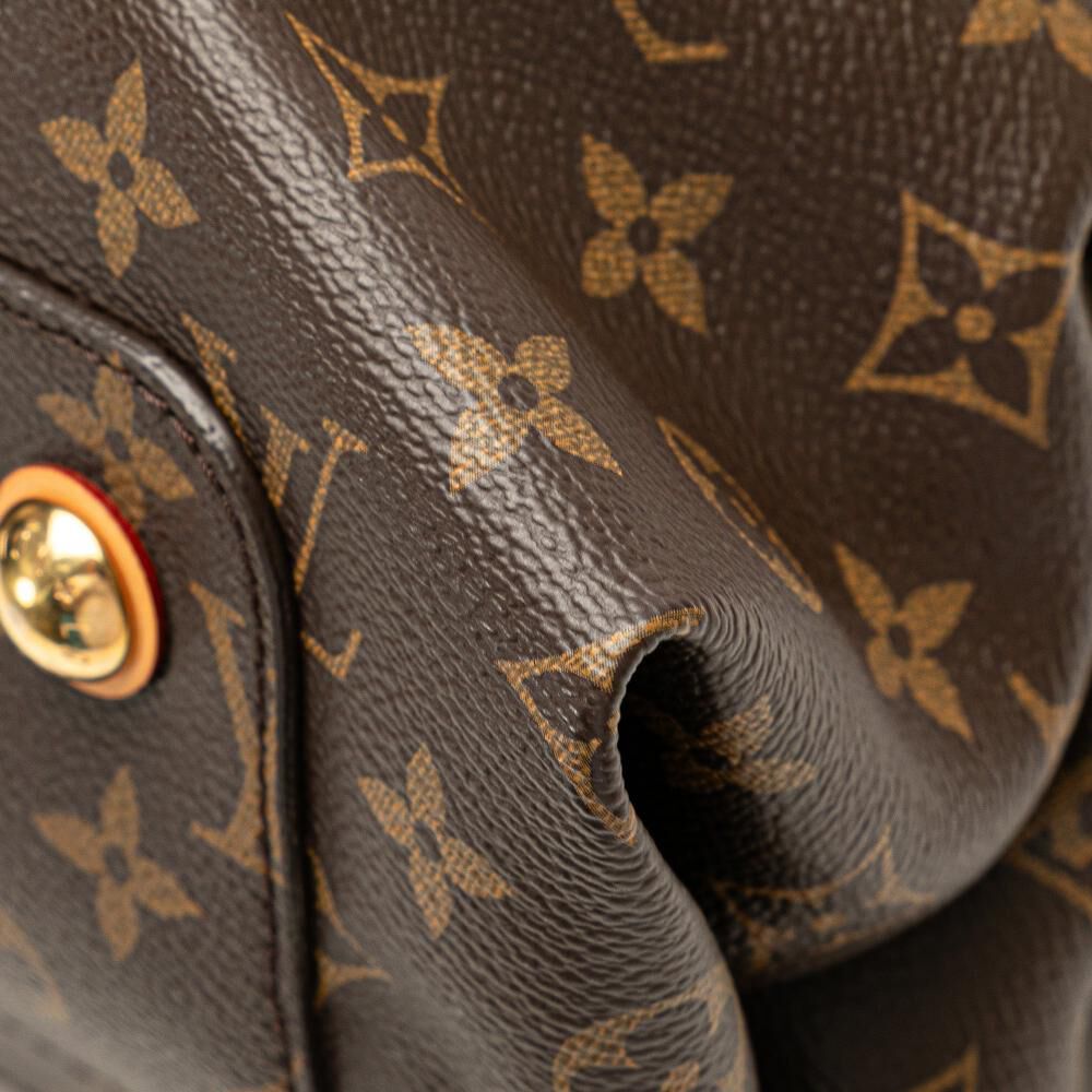 Louis Vuitton Olympe