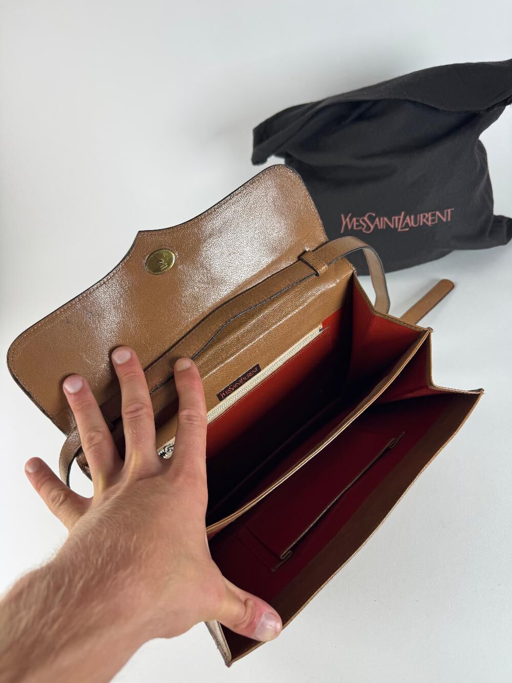 Yves Saint Laurent Shoulder Bag