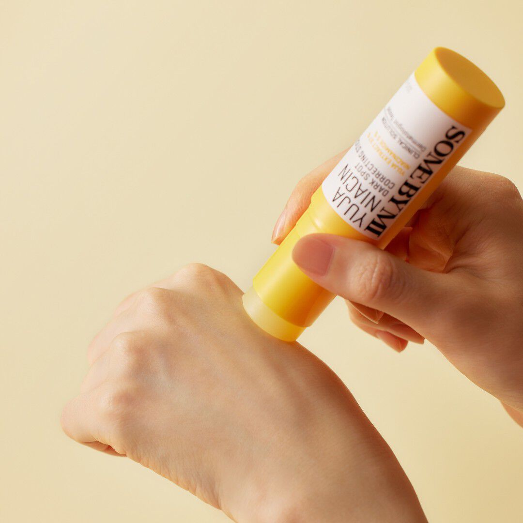 YUJA NIACIN Dark Spot Correcting Stick