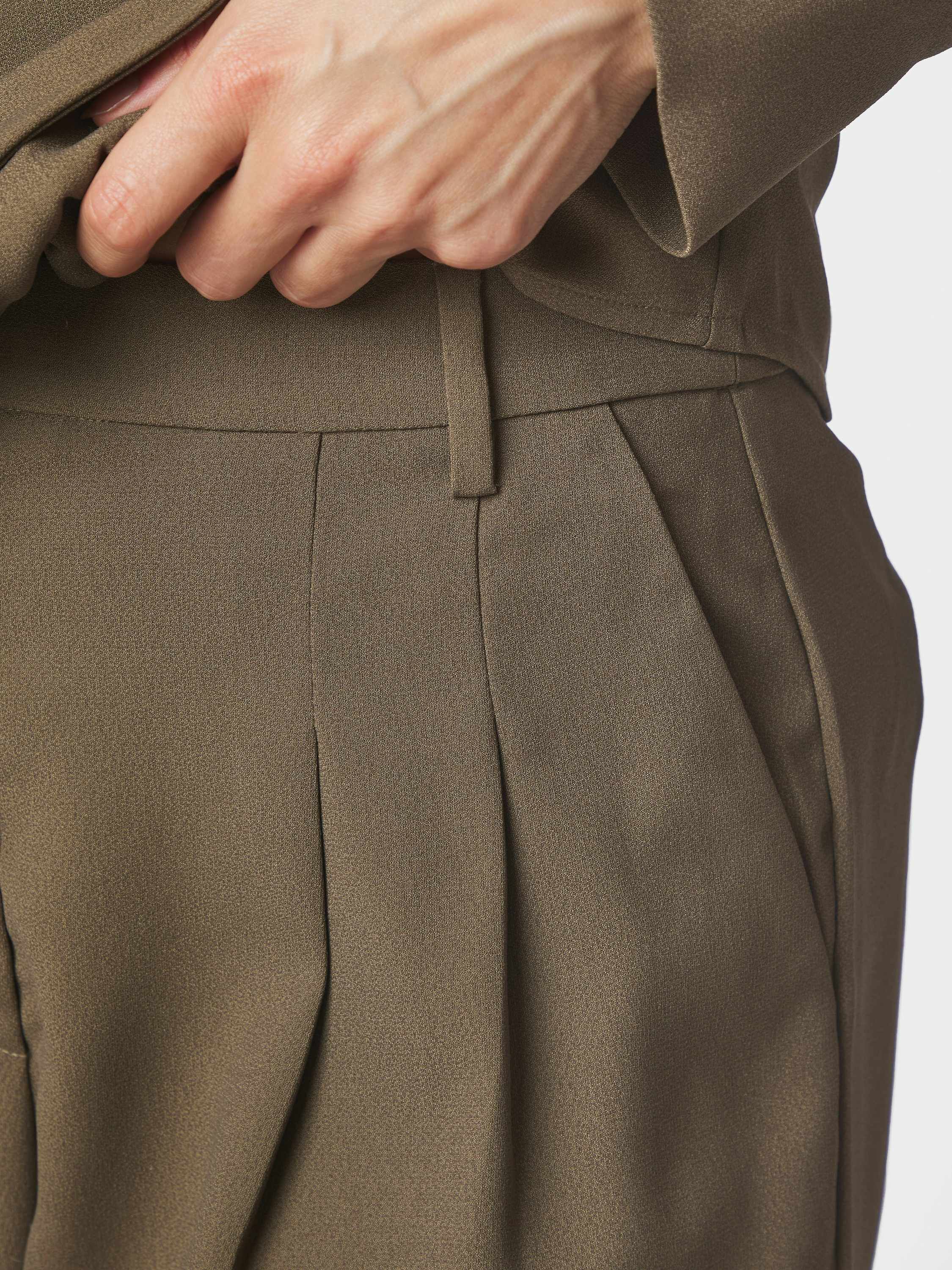 Zoba Crepe Pants