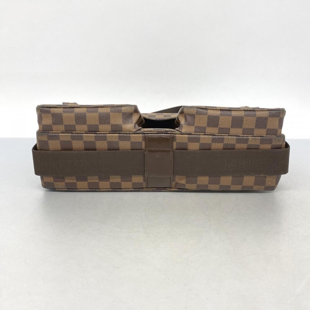 Louis Vuitton Broadway