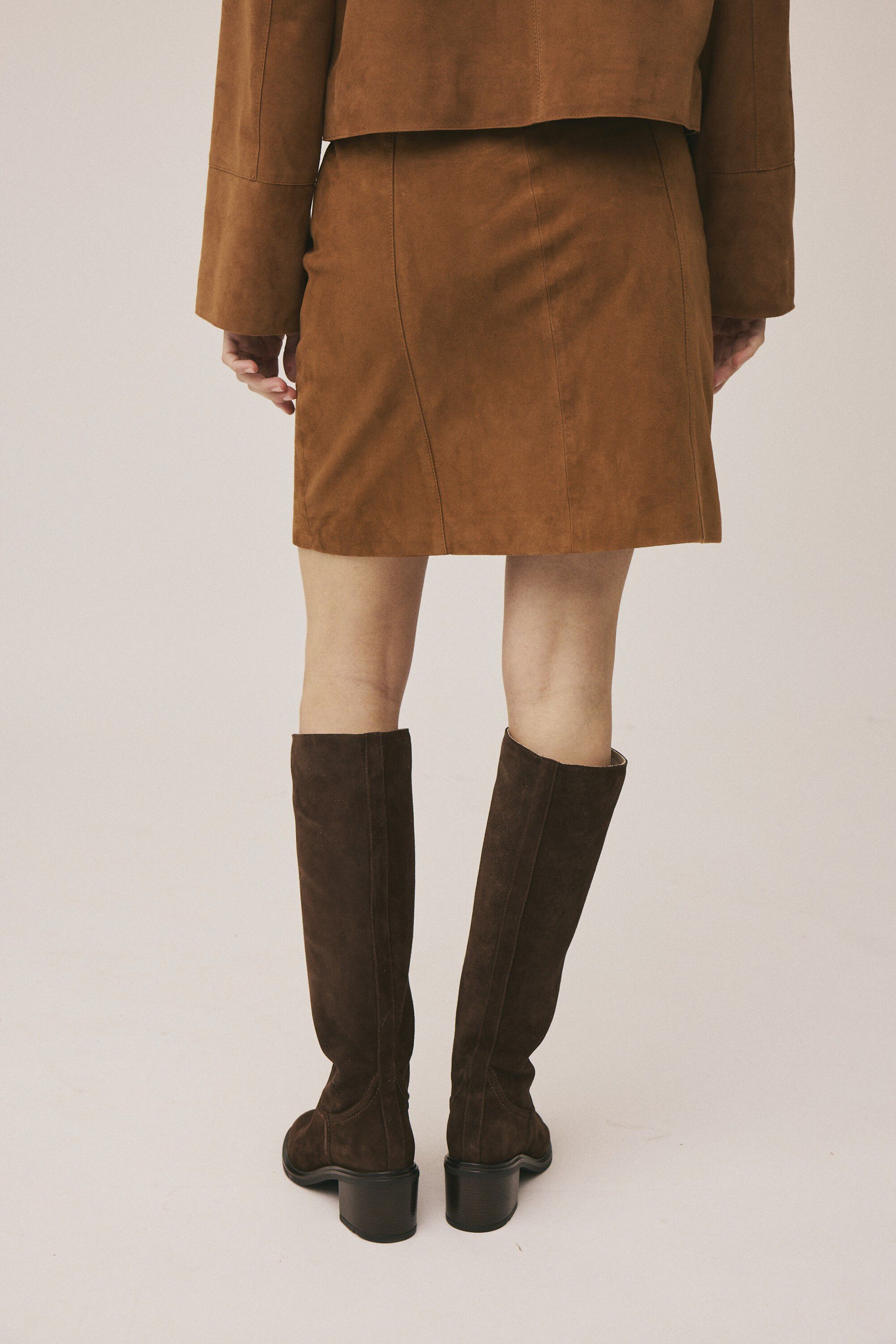 Esi 6 Skirt - 100% Lamb suede LWG