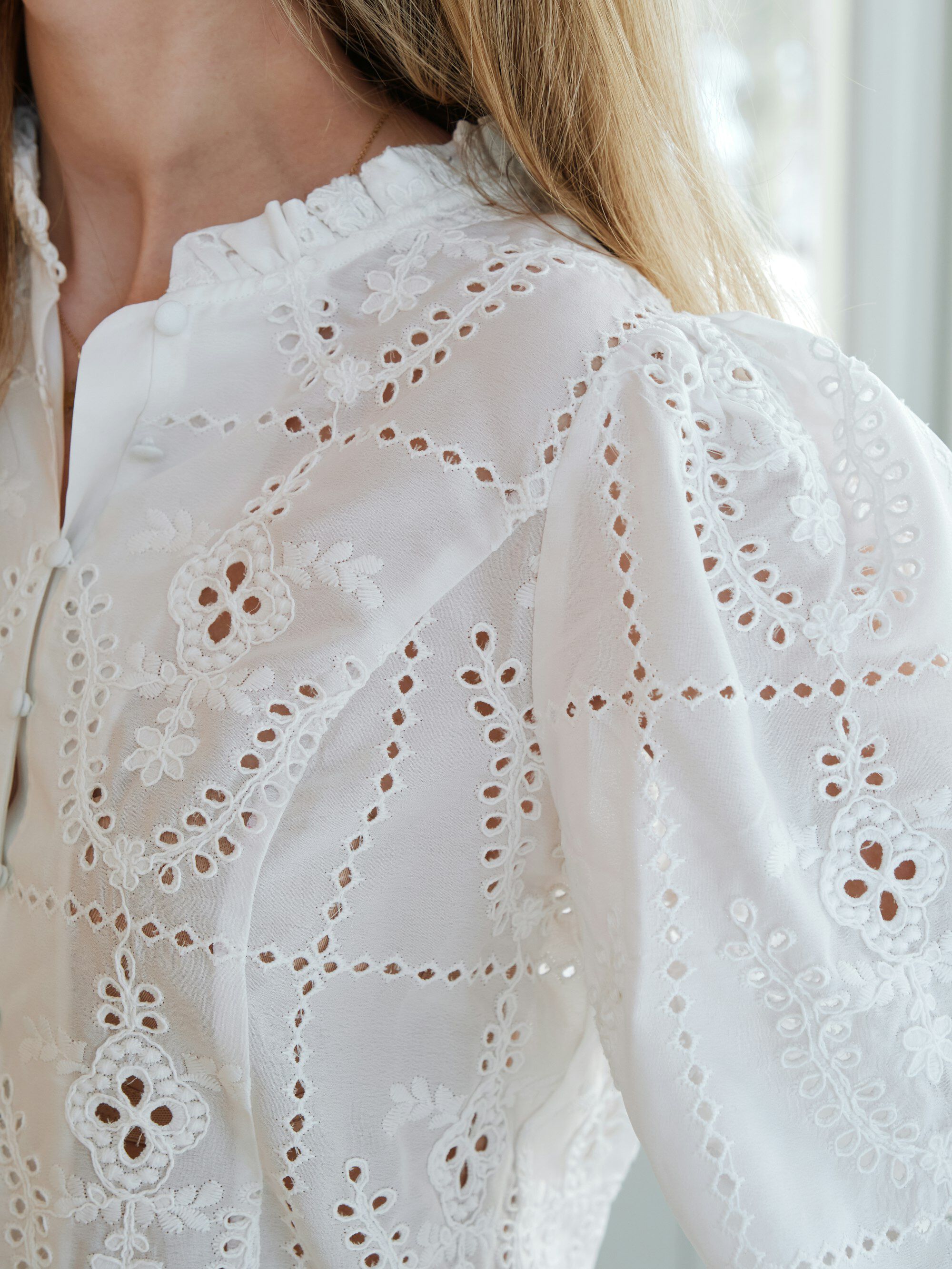 Gilda Embroidery Blouse