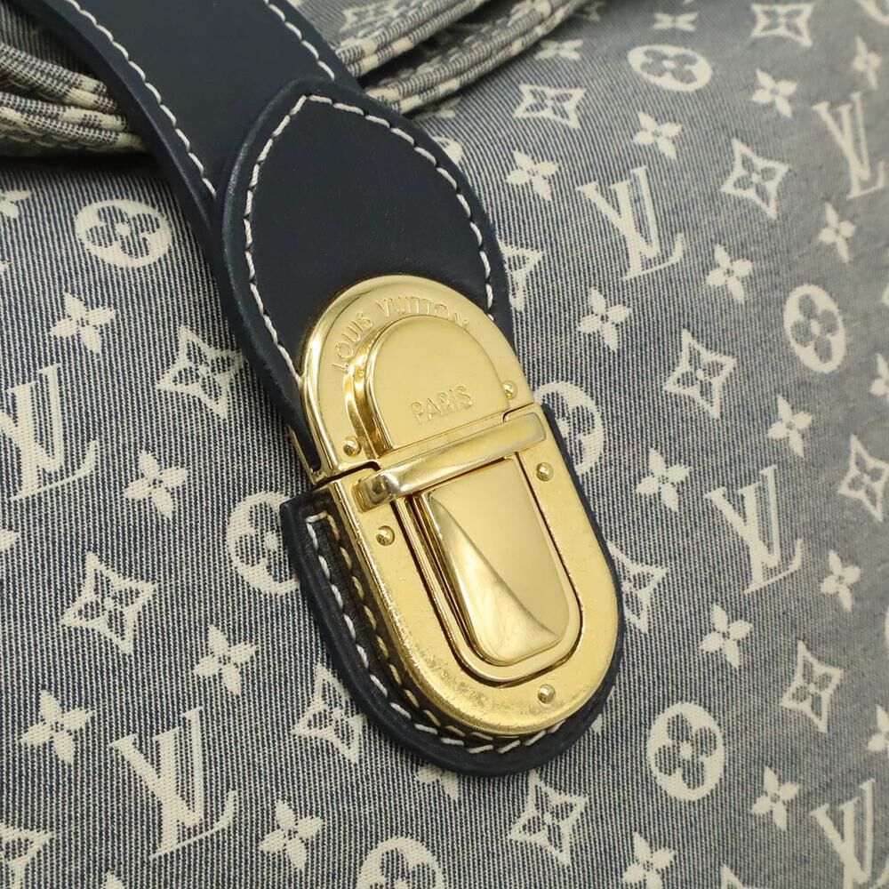 Louis Vuitton Shoulder Bags