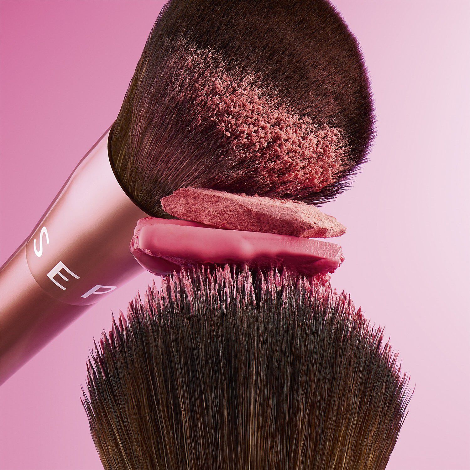 Cheek Brush Duo - Intuitiv applicering med perfekt finish