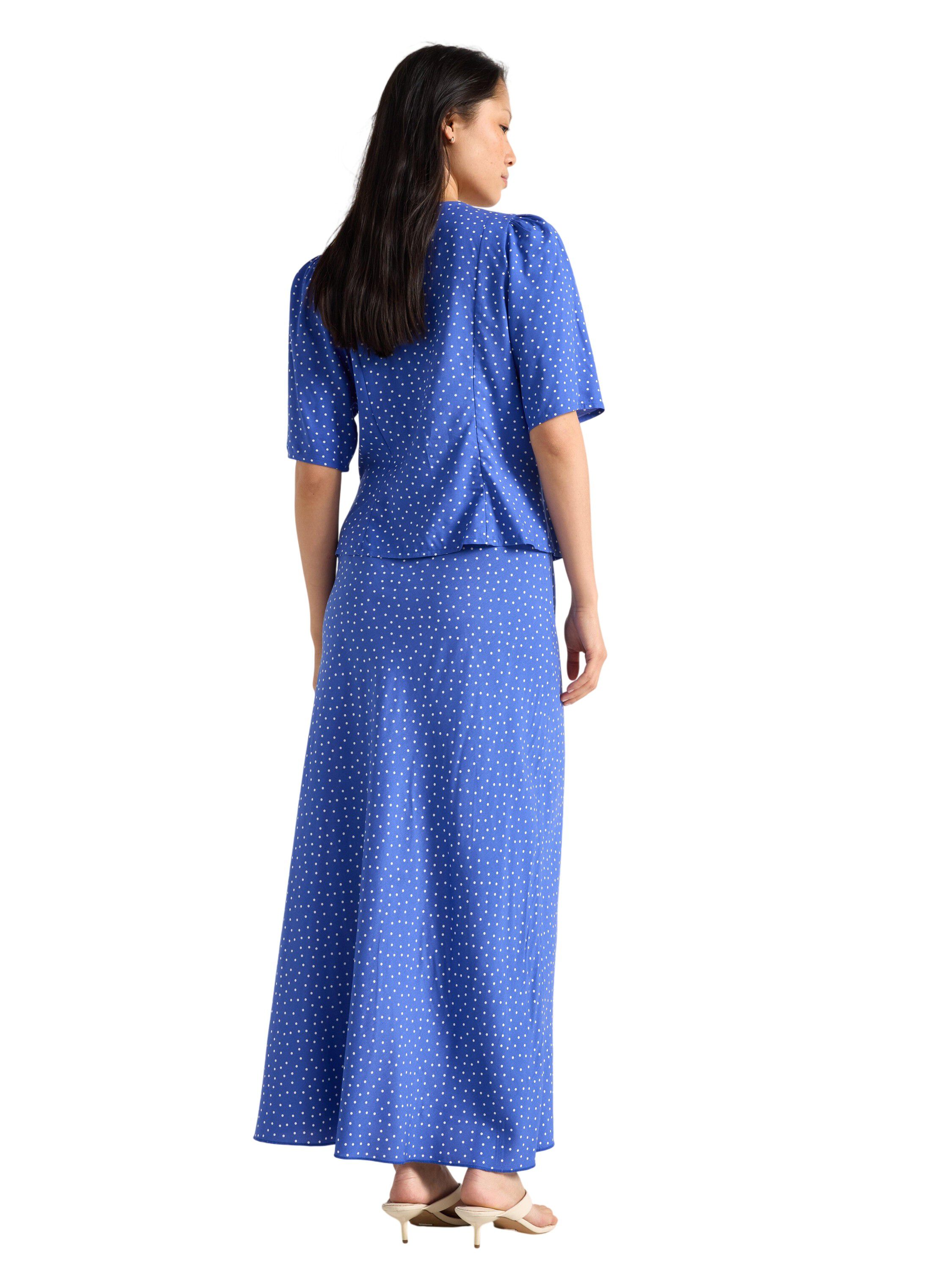 Woven maxi skirt in viscose with a