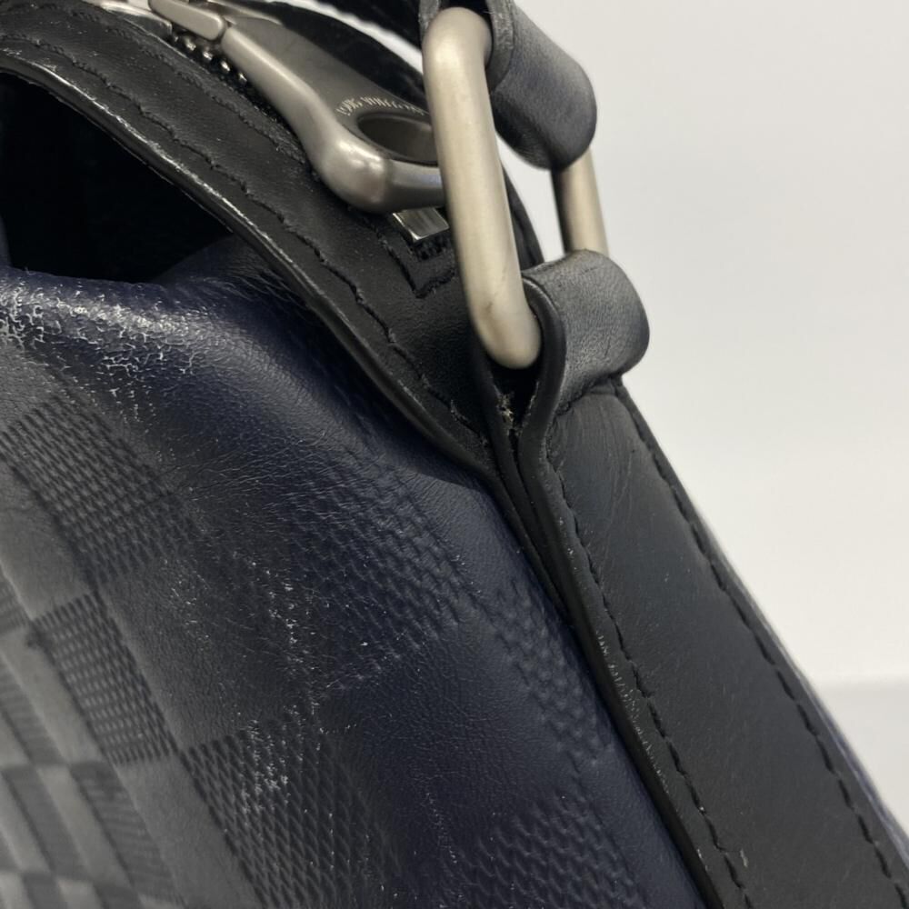 Louis Vuitton Shoulder Bags