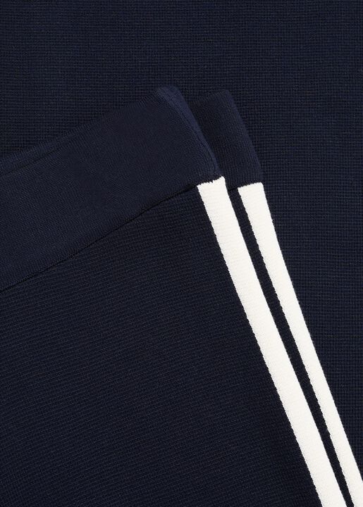 Fine-knit straight-fit trousers